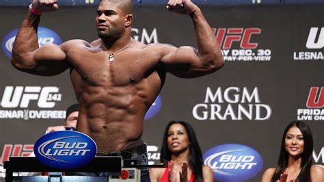 UFC 141 results: Brock Lesnar loses to Alistair Overeem via technical knockout - MMAmania.com