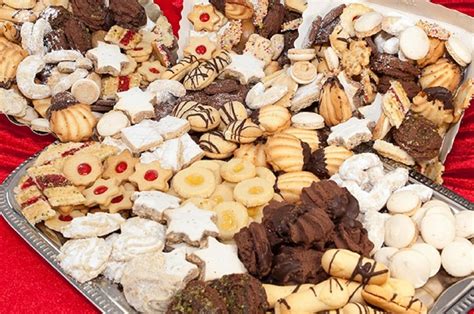 Traditional German Christmas Cookies- Recipes to Bake Links to Buy | A ...