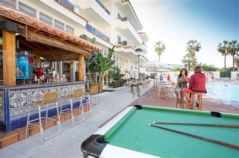 Oro Blanco Apartments - Playa De Las Américas, Tenerife - On The Beach