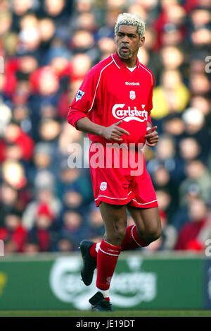 ABEL XAVIER LIVERPOOL FC LIVERPOOL ANFIELD 23 February 2002 Stock Photo - Alamy