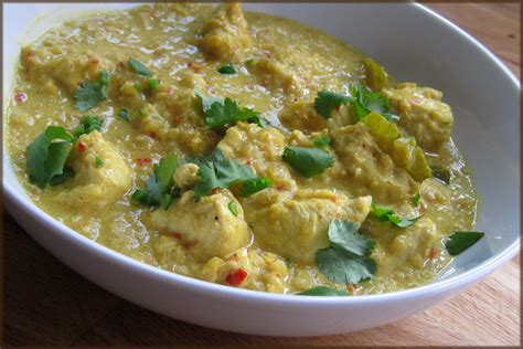 Malaysian Chicken Curry Recipe | A Glug of Oil