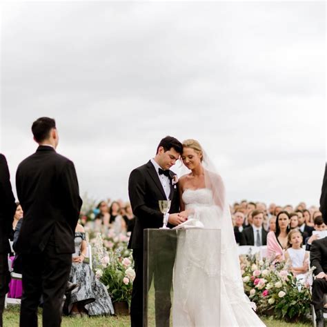 Alex is married all the photos from her dreamy wedding so far – Artofit