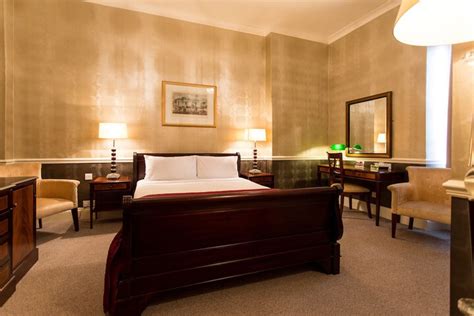 The Clarendon Hotel Blackheath London | Bookonline.com