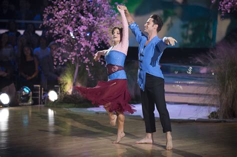 DWTS Season 27 Results: Week 5 - Disney Night | Dancing with the Stars