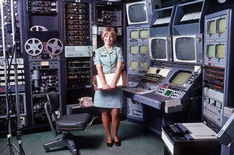 Historical Pics on Twitter | Control panels, Old computers, Vintage ...