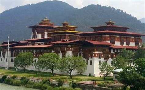 Punakha Dzong Bhutan, Timings, History, Entry Fees & Information