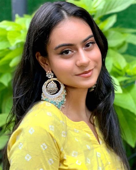 Kajol's Daughter Nysa Devgn Looks Ethereal As She Decks Up In ...