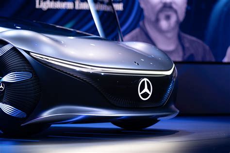 Mercedes Benz unveils an Avatar themed concept car with scales