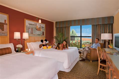 Celebrate Father’s Day at the Swan and Dolphin Hotels - ZANNALAND!