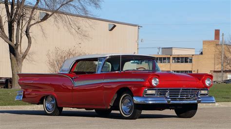 1957 Ford Fairlane Skyliner | G183 | Kissimmee 2018