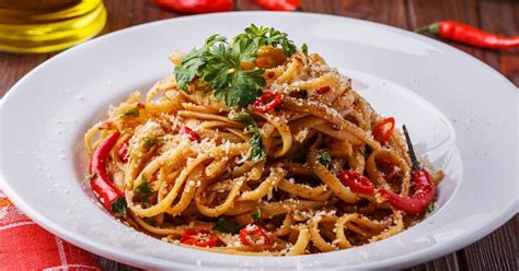 25 Linguine Recipes (+ Easy Pasta Dishes) - Insanely Good