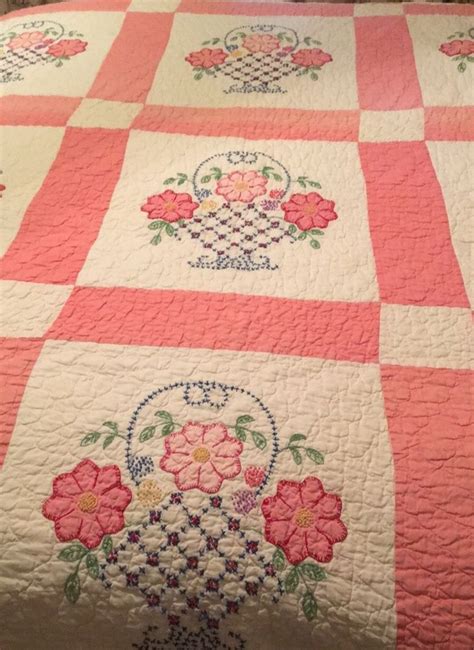 Sweet Vintage Basket Applique QUILT Baskets Flowers 12 Blocks Pink 1930 ...