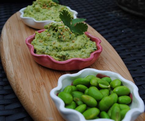 Virtually Homemade: Edamame Hummus