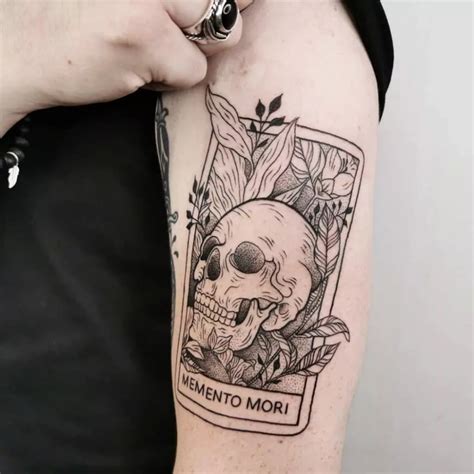 170+ Best Memento Mori Tattoo With Meaning (2023) - TattoosBoyGirl