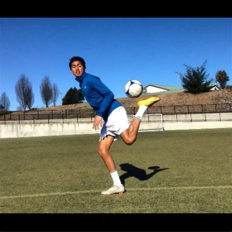 Soccer Juggling: Tips and Drills for Improving Your Game - Soccer ...