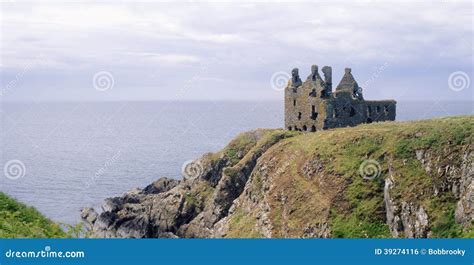 Dunskey Castle, Portpatrick, Scotland Stock Photo - Image of cliff, coast: 39274116