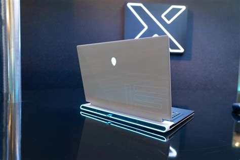 Alienware x15 R2 Review - Space Oddity