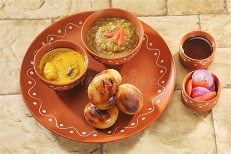 Litti Chokha - Bihar Traditional Food Stock Image - Image of green, stuffing: 70981271