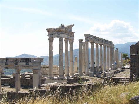 Explore the Magnificent Temple of Zeus in Pergamum