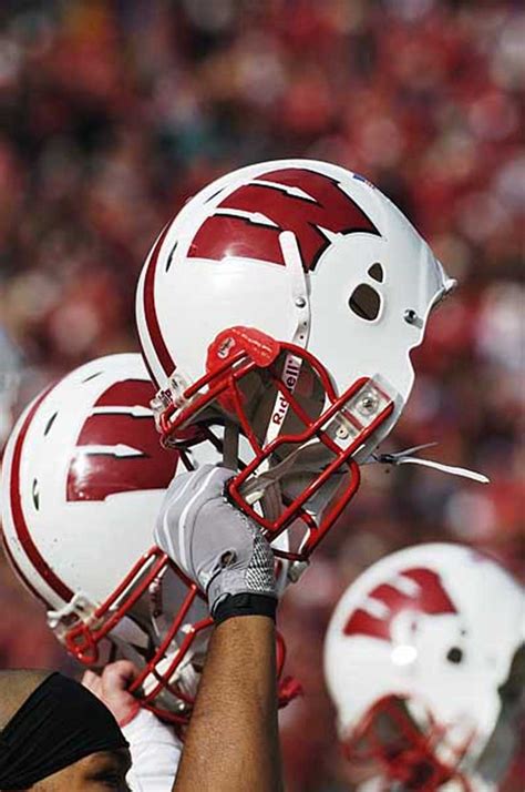 Uw Badgers Football Games : Free Programs, Utilities and Apps - patletitbit