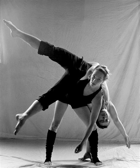 Contact Improv | Gender Roles in the Art of Dance