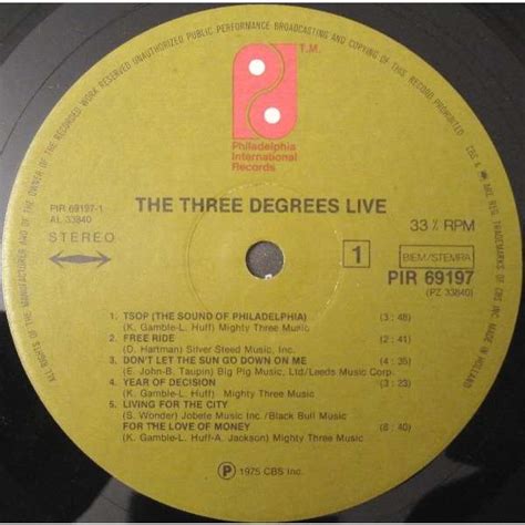 The three degrees live de The Three Degrees, 33T chez jajar - Ref:116262366