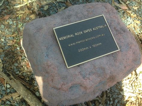 Quality Bronze Plaques 200mm x 150mm – Memorial Rocks Australia