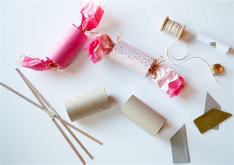 How To Make English Christmas and NYE crackers - DIY - #MyManicuredLife ...