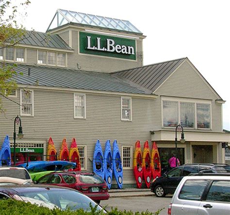 L.L.Bean Store - Powerhouse Mall - West Lebanon, NH 03784