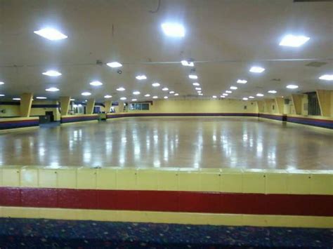 Adrenaline/ Elsmere Rollerama - RINK HISTORY