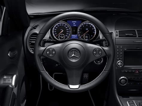 Capacitive Steering Wheel Coming to the 2021 Mercedes-Benz E-Class - autoevolution