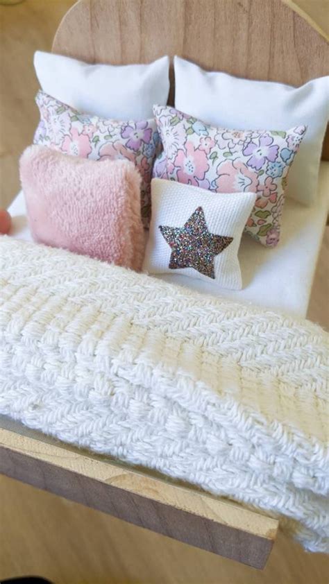 Pink Floral Bedding Set for Dollhouse. Miniature Bedding for - Etsy