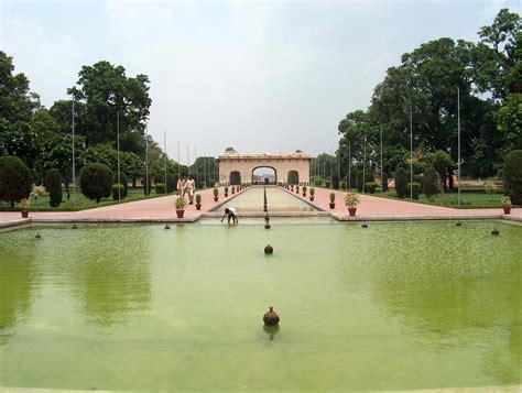 Shalimar Gardens, Lahore - Map, Facts, Location, History, Architecture