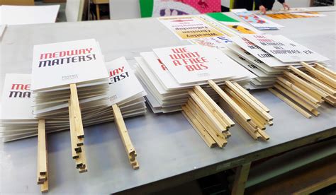 100 Picketing Placards for Student Union - Correx Printing Blog