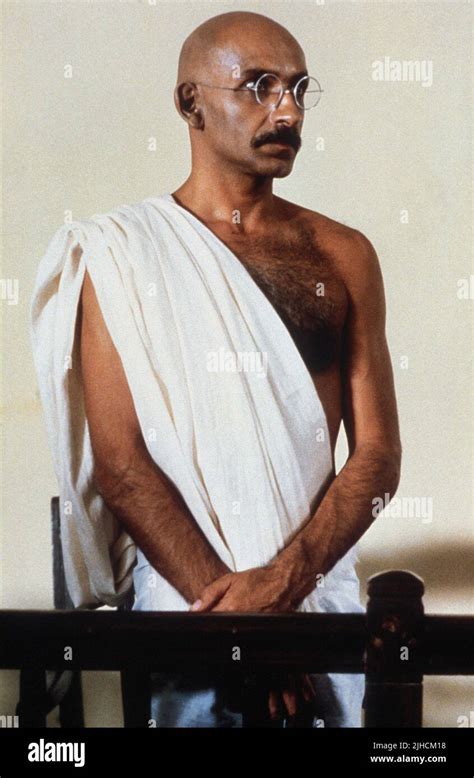 BEN KINGSLEY, GANDHI, 1982 Stock Photo - Alamy