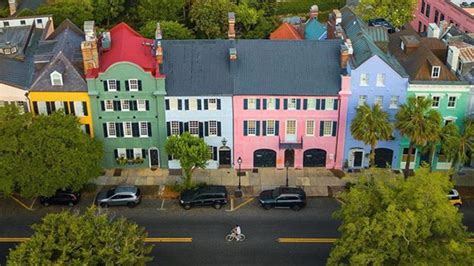 History of Rainbow Row in Charleston, S.C. | CHStoday | Rainbow row ...