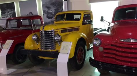 Sharjah Classic Cars Museum - YouTube