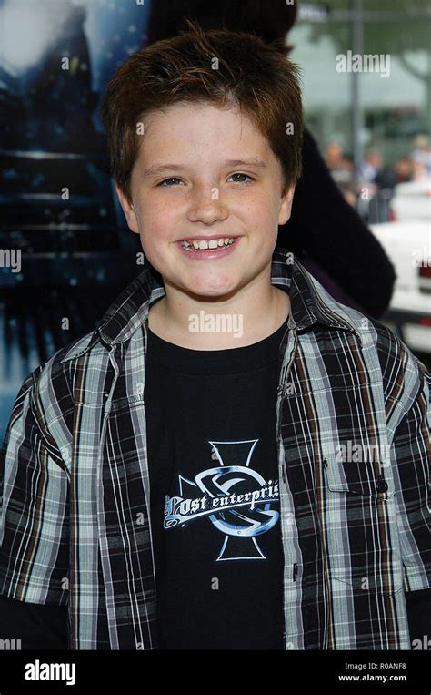 Josh hutcherson — the polar express hi-res stock photography and images - Alamy