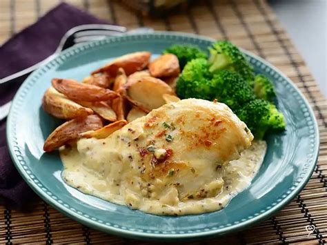 French Tarragon Chicken with Potato Wedges - Dream Dinners