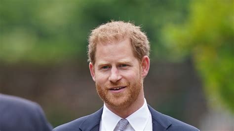 Prince Harry Hair Transplant: Is the Rumour True? - Hair Transplant Guy