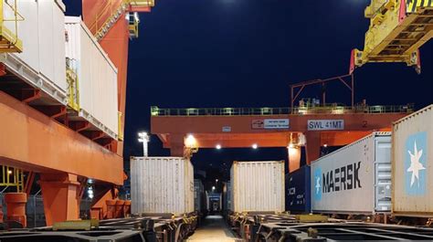 Maersk launches first Rijeka-Czech Republic direct cargo rail service ...