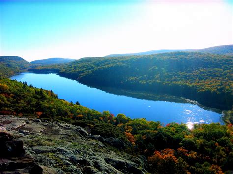 Scenic Lake of the Clouds in Porcupine Mountains, Michigan