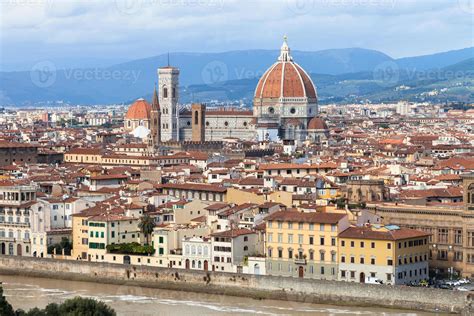 skyline of Florence city with Cathedral 11689720 Stock Photo at Vecteezy