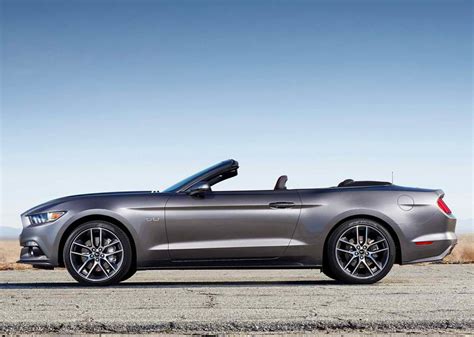 2015 Ford Mustang Convertible Pictures & 0-60 MPH Time