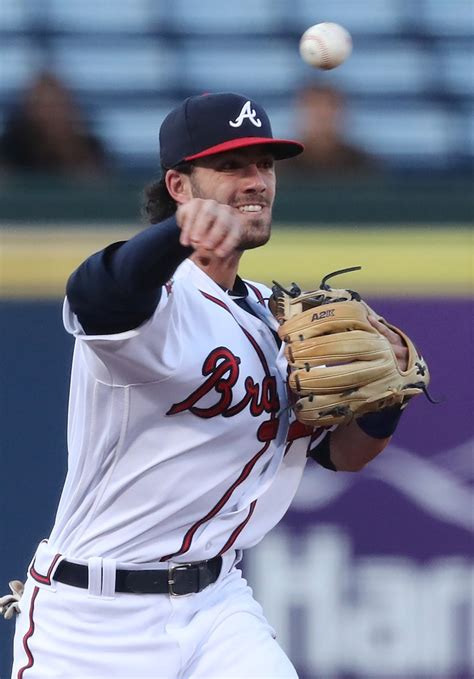 Braves' Dansby Swanson switching numbers from 2 back to 7