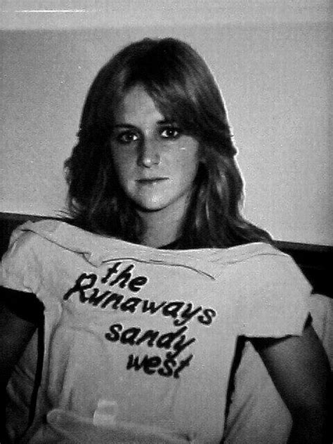 83 best The Runaways - Sandy West images on Pinterest | The runaway, Classic rock and Joan jett