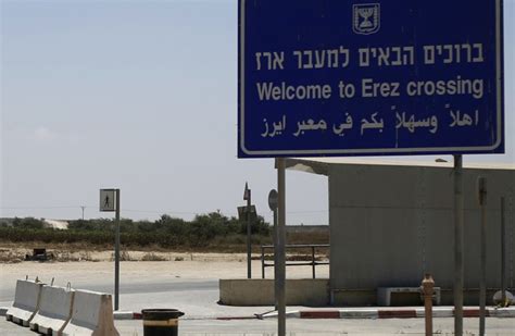 Hamas partially reopens Erez crossing between Israel, Gaza - The ...