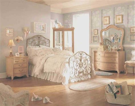 Vintage Bedroom Ideas For Girls