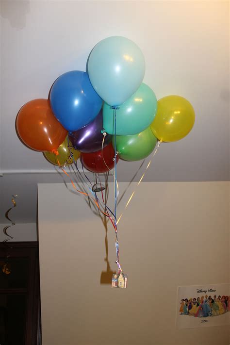 3D Up house with helium ballons | Disney party, Balloons, My pictures