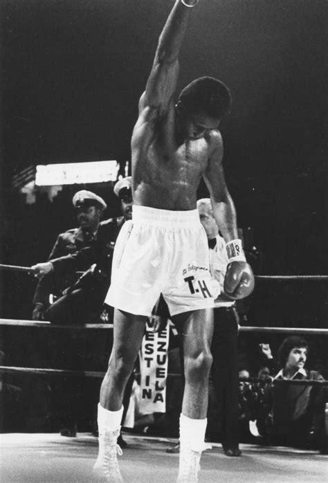 Boxing History on Twitter: "Thomas Hearns salutes the crowd as world champion in Detroit ...